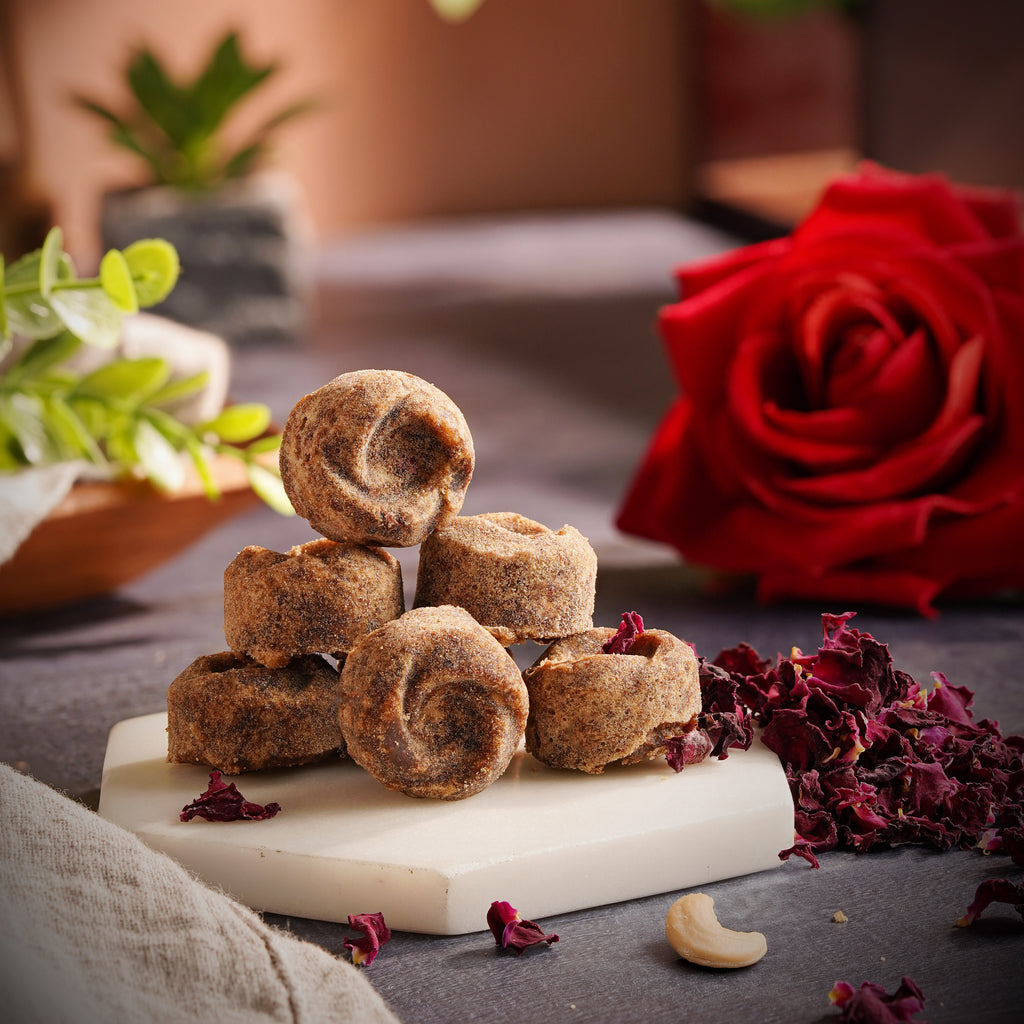 Rose Nut Gur Bite